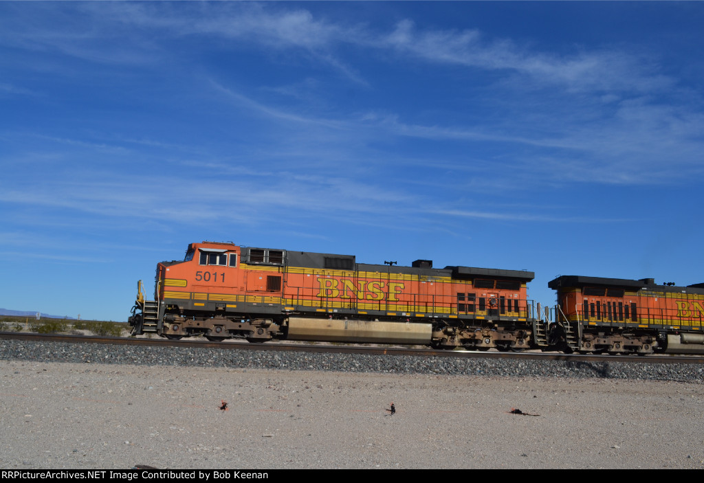 BNSF 5011